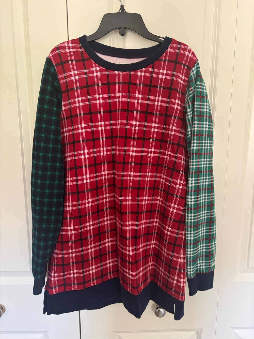 Women’s Lands' End Serious Sweats Plaid Colorblock Sweatshirt small tall.